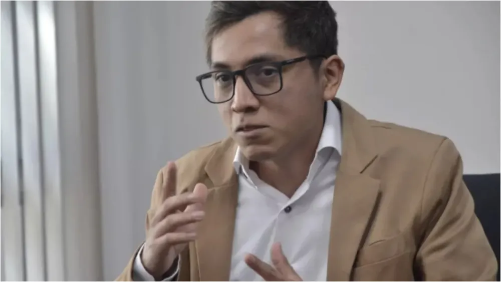 JUAN VEGA DOCENTE SALTEÑO