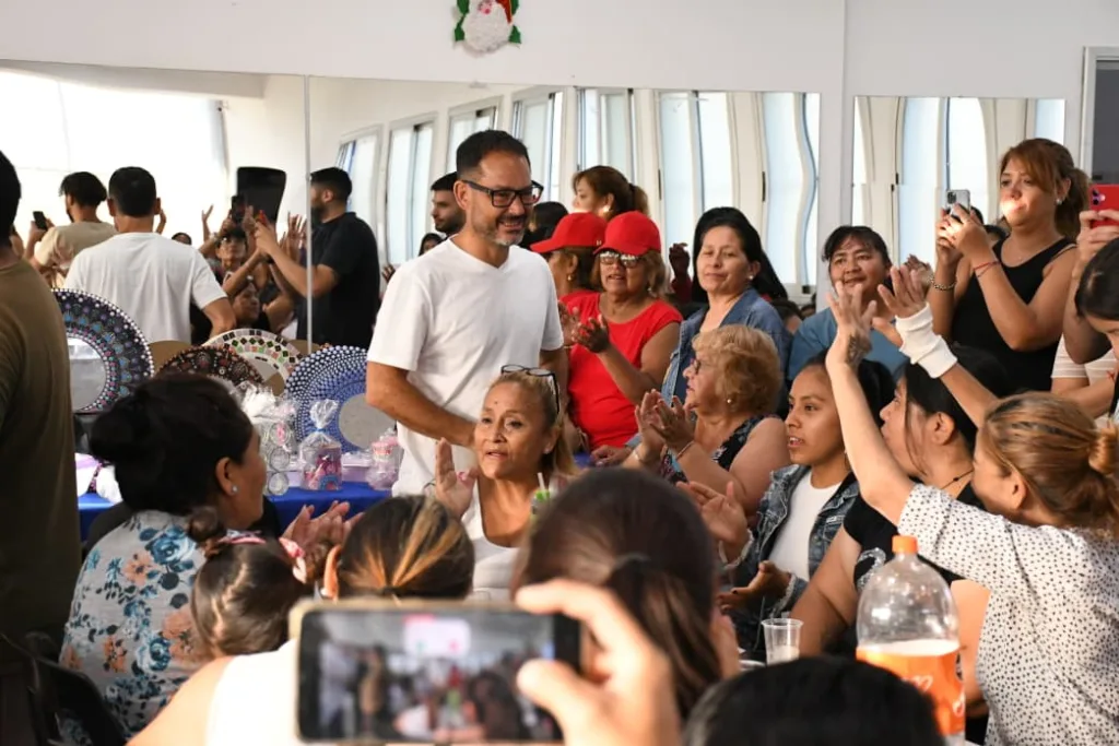 tarde-de-mujeres-con-intendente-4-1024x683